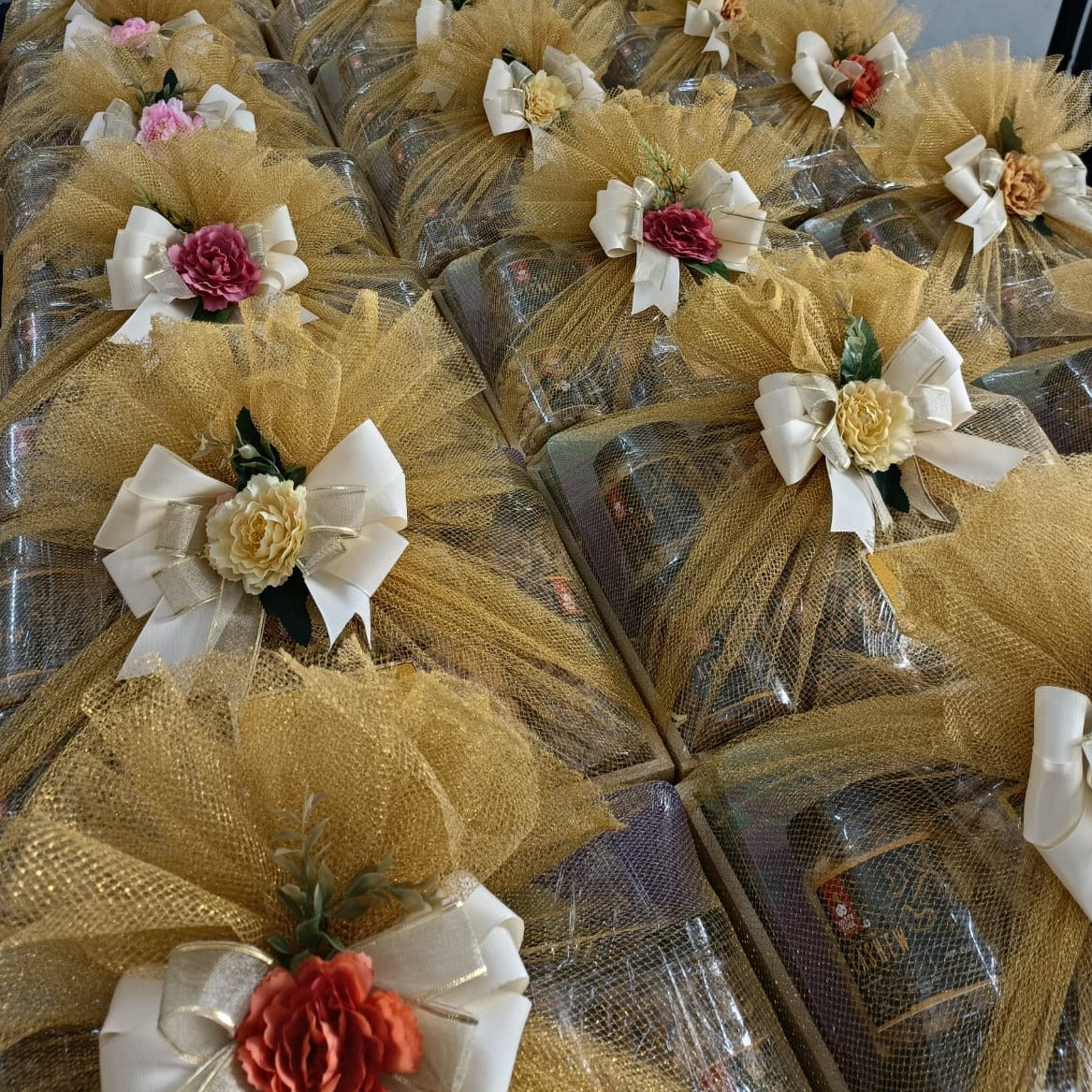 Engagement And Wedding Hamper